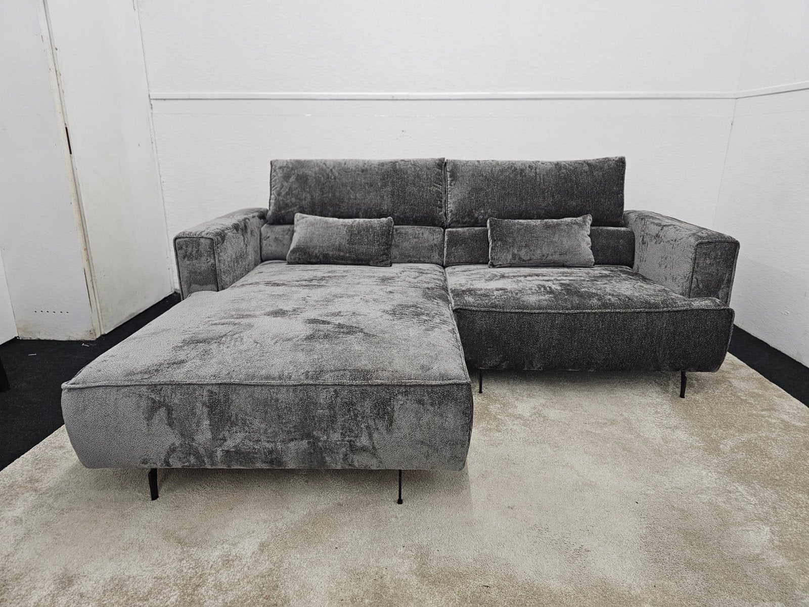 Nieuw! Opruiming! - Kenzo Luxe Slaapbank, Zo goed als nieuw, Info@homefriesland.nl, Vierpersoons of meer, Home Friesland