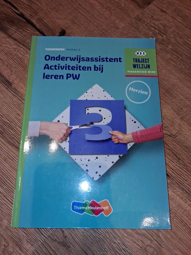 Theorieboek Onderwijsassistent Activiteiten bij leren PW MBO, Ophalen of Verzenden, Zo goed als nieuw, MBO