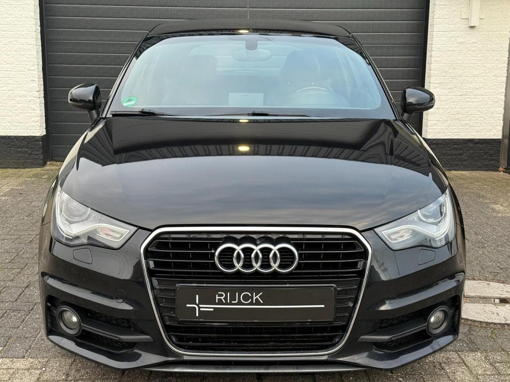 Audi A1 1.4 TFSI S- line | Automaat | 185 PK | Bluetooth | L, Zwart, 4 cilinders, 4 stoelen, Leder en Stof