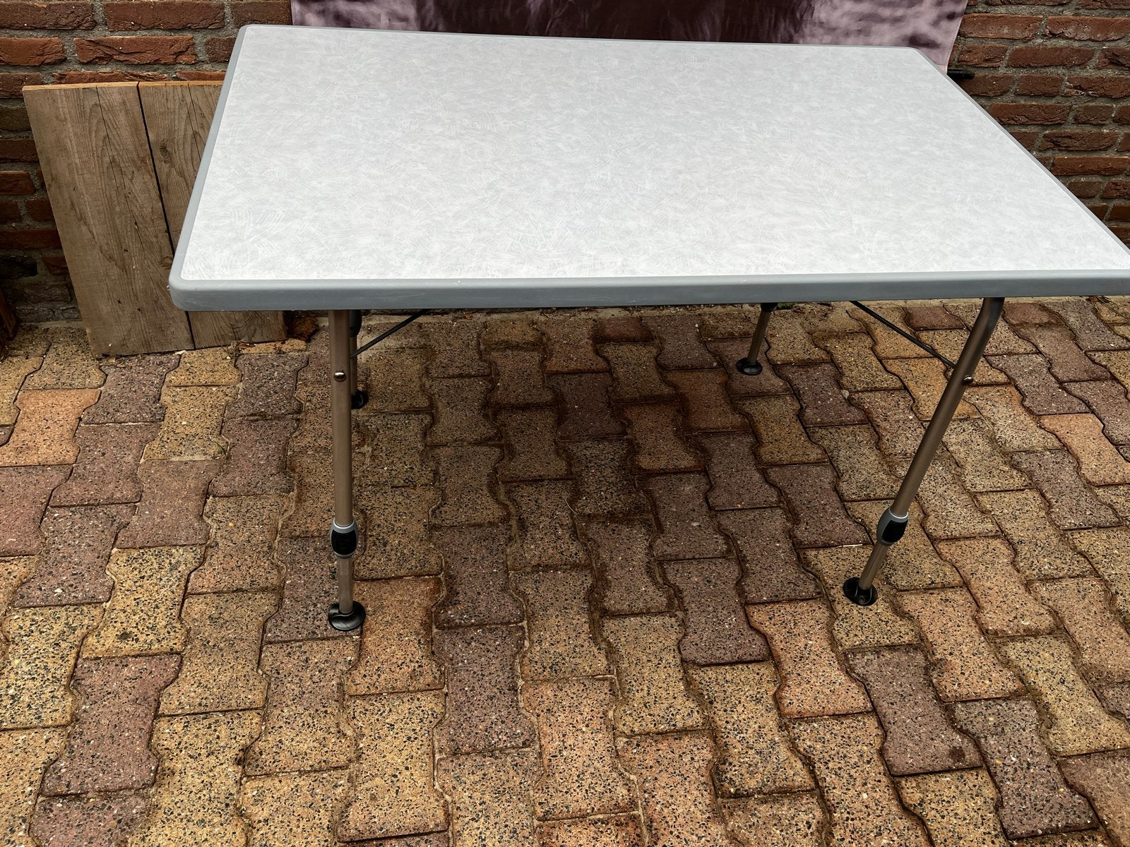 Campingtafel 115x70 cm met verstelbare poten, Caravans en Kamperen, Kampeermeubelen, Ophalen, Gebruikt, Campingtafel