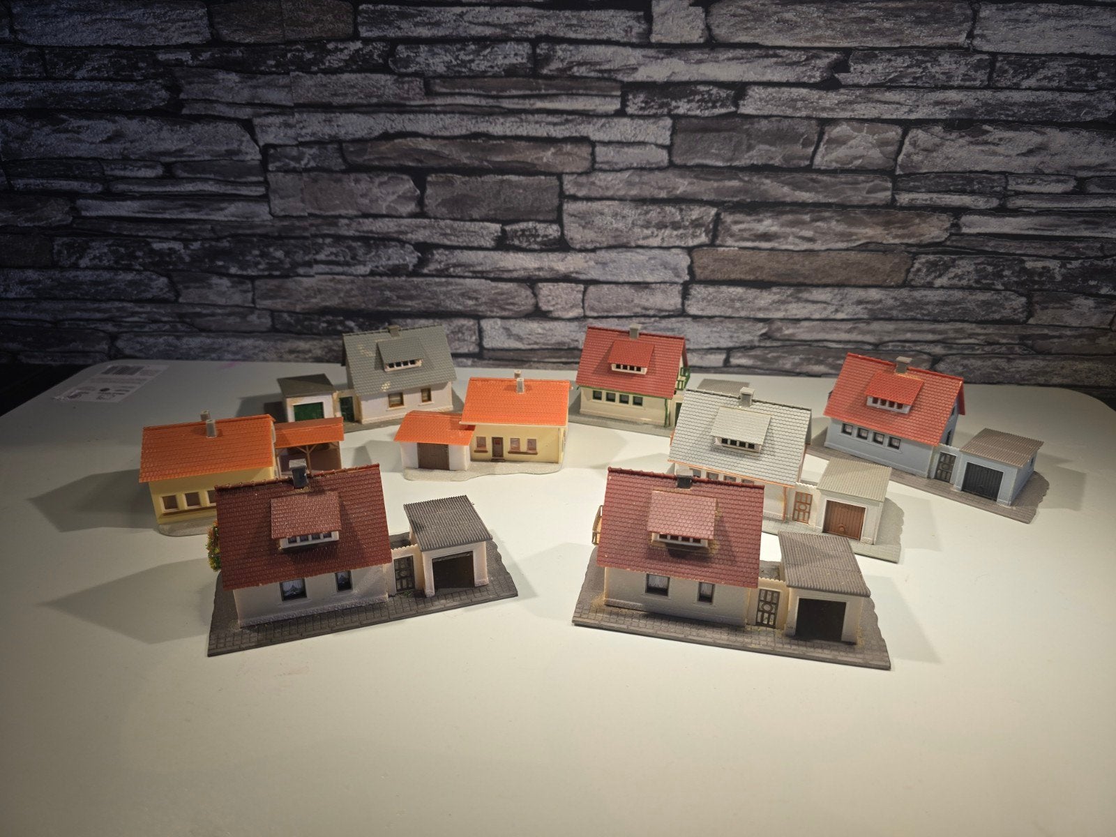 8 bungalows huisjes N spoor modeltrein 1:160, Overige merken, Gebruikt, Gelijkstroom of Wisselstroom, Brug, Tunnel of Gebouw