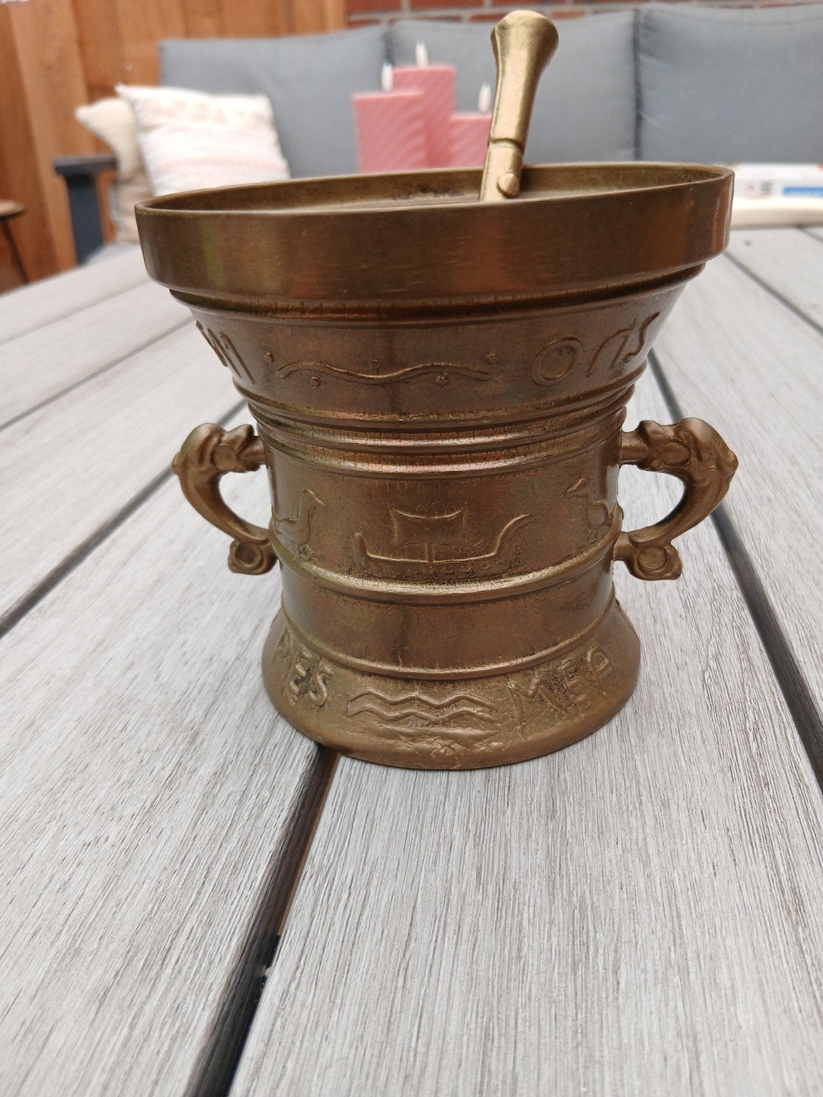 Antieke bronzen vijzel met stamper, Ophalen of Verzenden