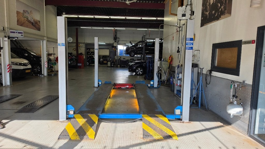 4 koloms hefbrug autobrug Autec AL4044/VANS 4000Kg APK brug, Ophalen