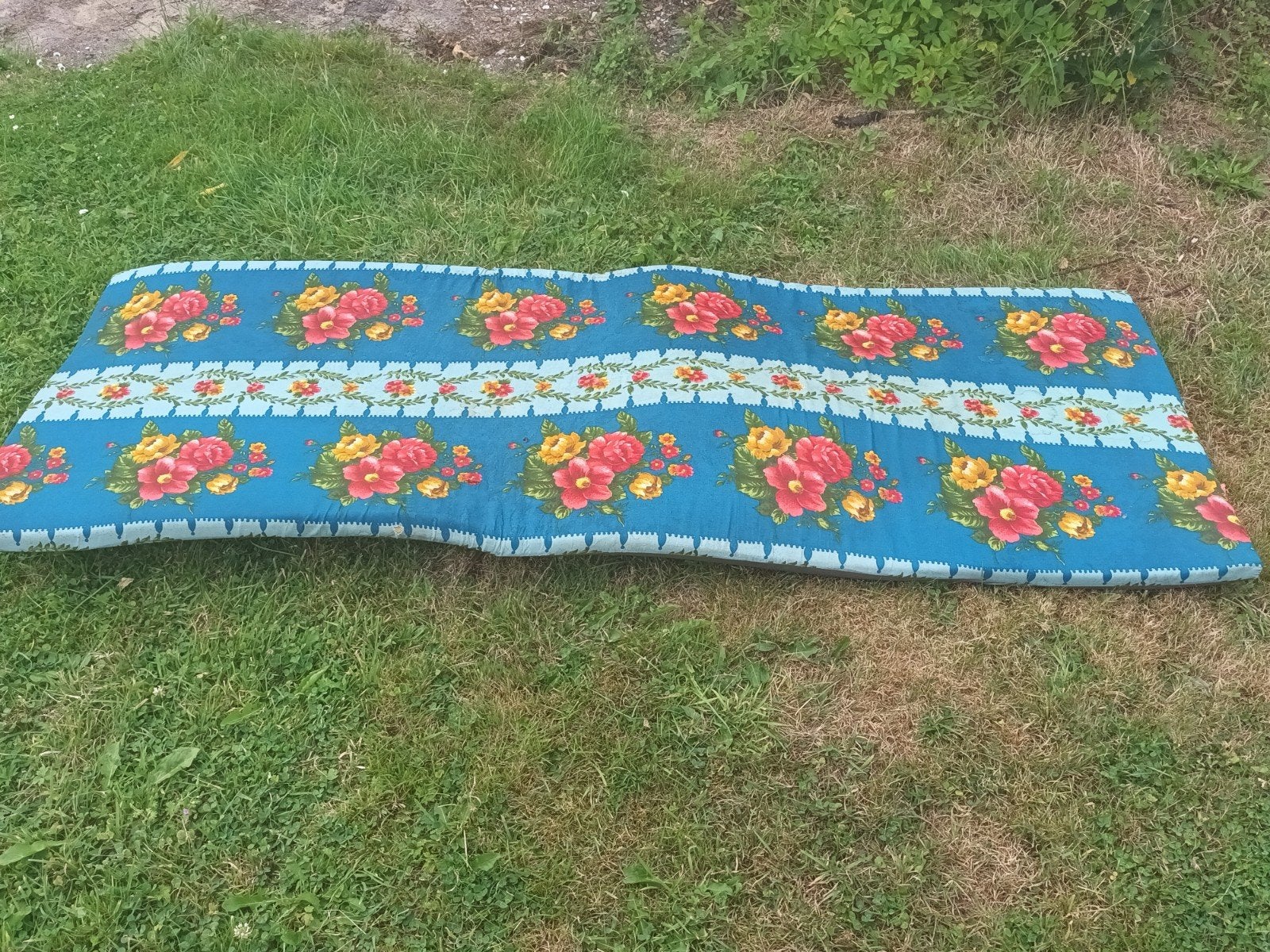 Vintage ligbedkussen met kleurrijke retro bloemenprint, Ophalen of Verzenden, Huis en Inrichting