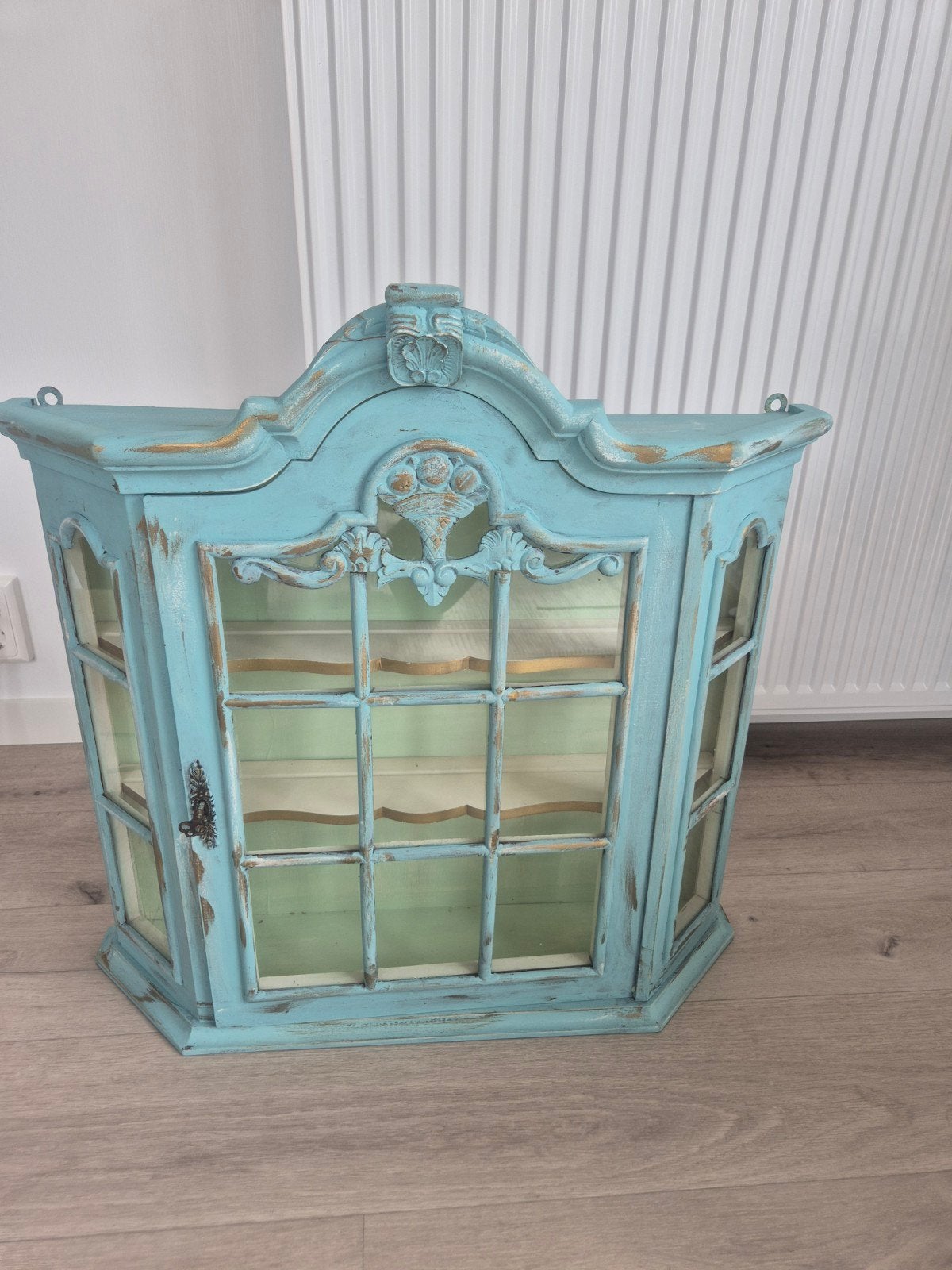 zeer mooi antiek look kastje, Huis en Inrichting, Kasten | Vitrinekasten, Ophalen, 50 tot 100 cm, Zo goed als nieuw, Minder dan 100 cm