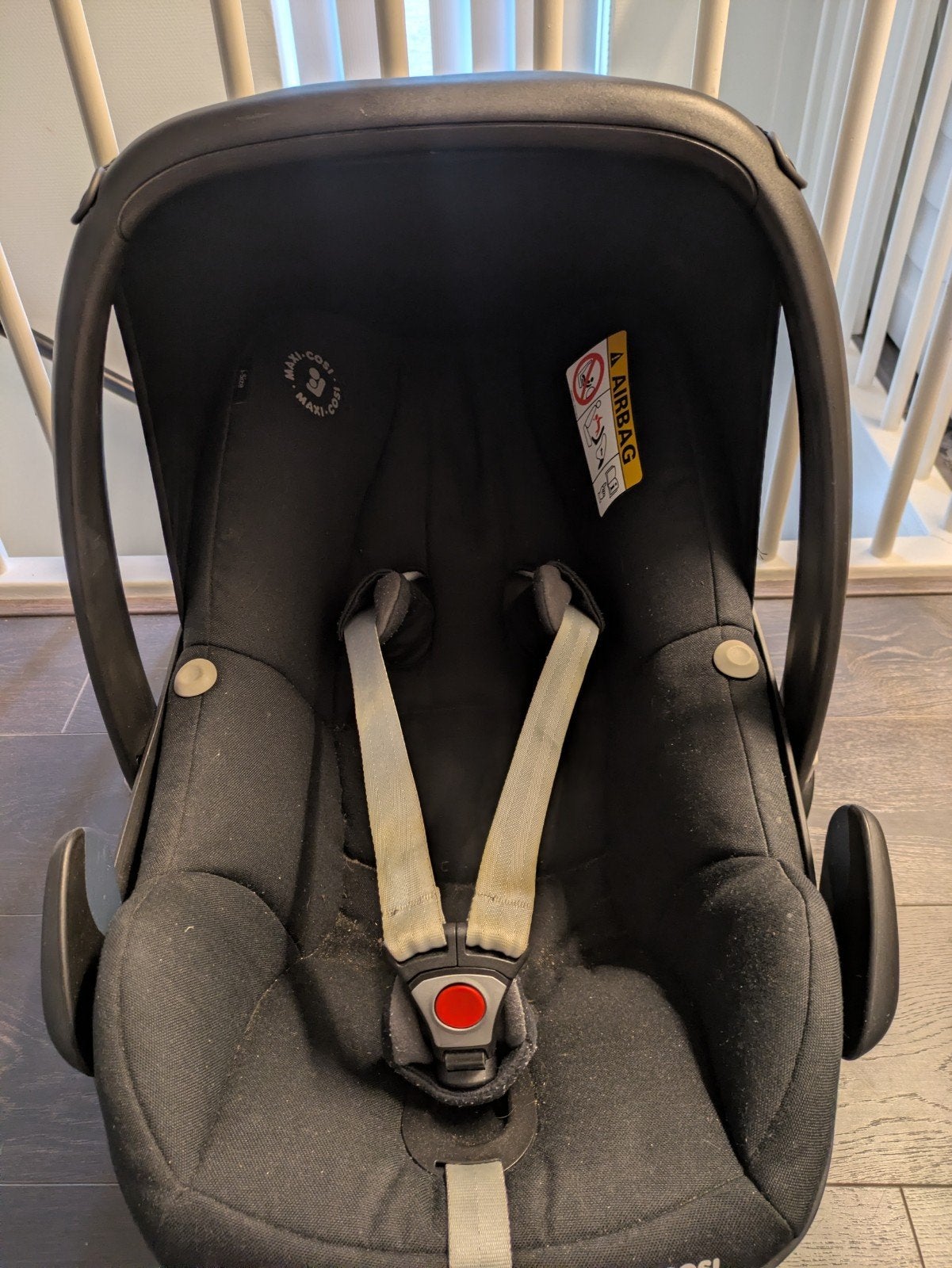 Maxi-Cosi autostoel met FamilyFix base en Dooky zonnekap, Ophalen, Autogordel of Isofix, Gebruikt, Zijbescherming