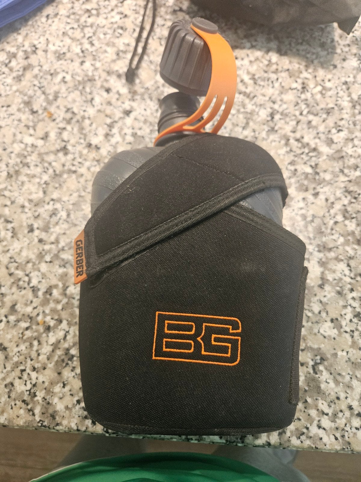 Bear Grylls Gerber Veldflessen Set - 1 Liter Fles & Pan, Ophalen, Zo goed als nieuw
