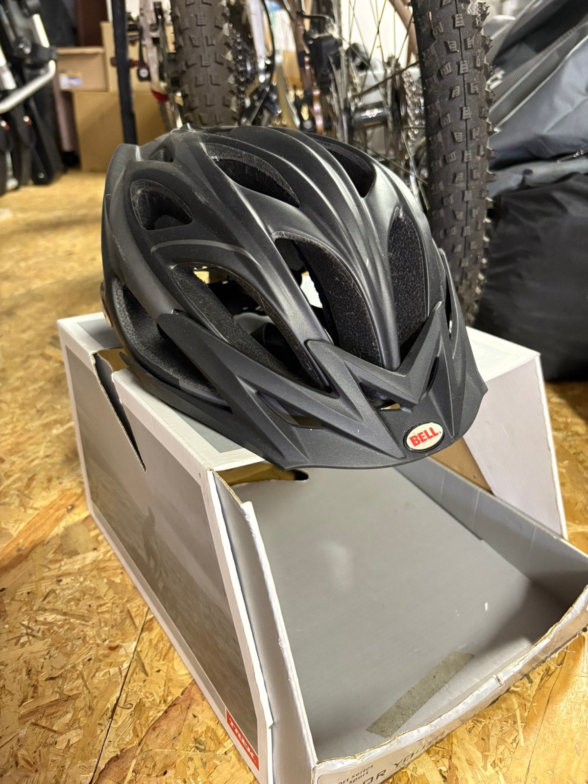 Trek Vapor Youth fietshelm zwart 49-57 cm, Ophalen, Zo goed als nieuw, Heer of Dame
