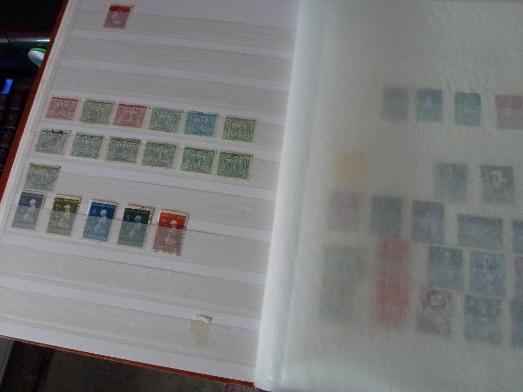 Nederland dik stokboek met veel zegels, Postzegels en Munten, Postzegels | Nederland, Ophalen of Verzenden, Na 1940, Gestempeld