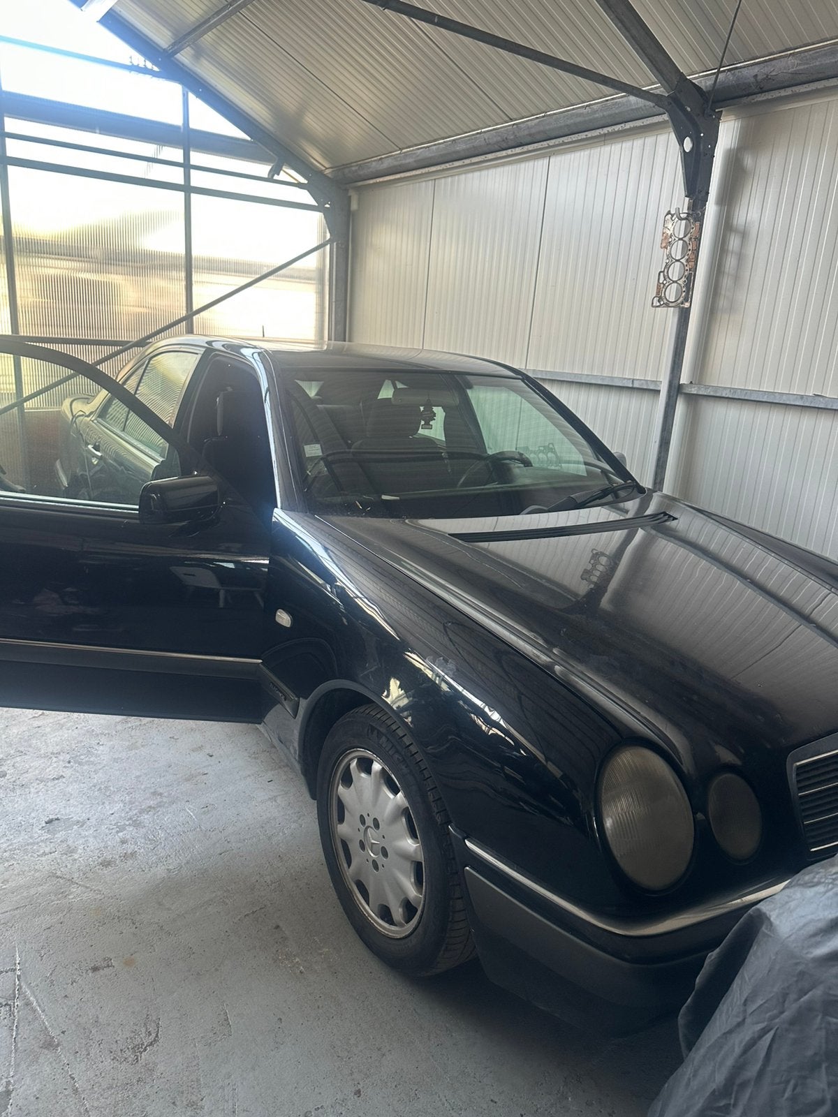 Mercedes e300 w210, Ophalen of Verzenden, Gebruikt, Mercedes-Benz