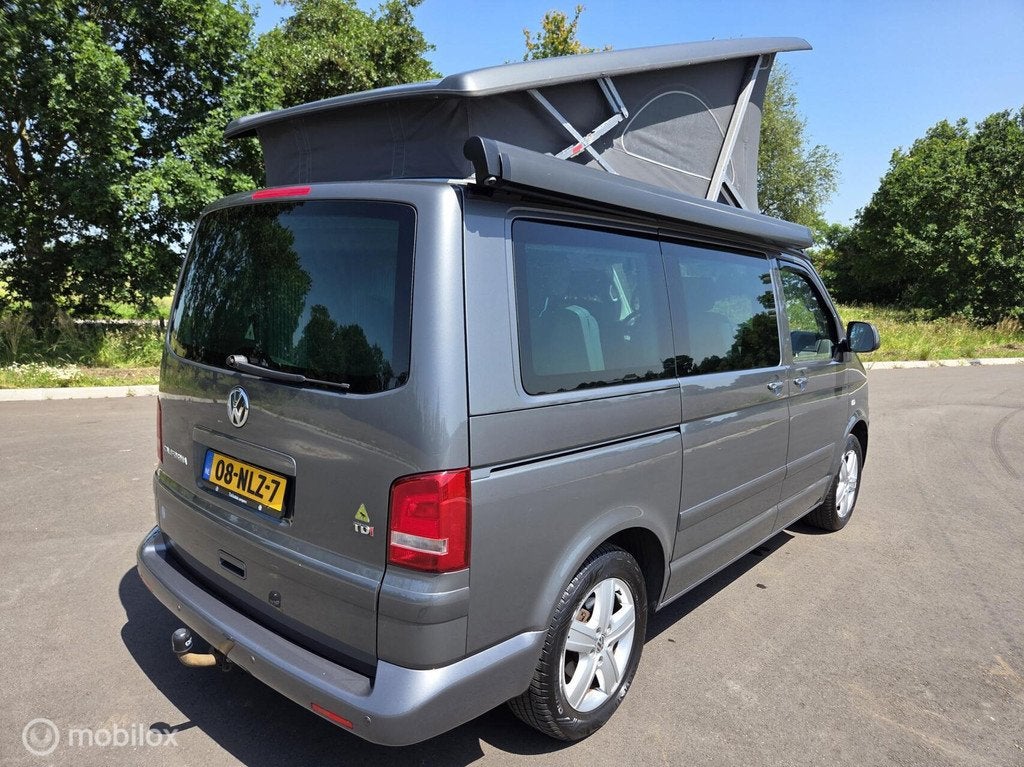 Volkswagen CALIFORNIA 2010 175dkm ☆140pk, Cruise Euro-5☆, Caravans en Kamperen, Campers, Buscamper of Camperbus, Volkswagen, Bedrijf