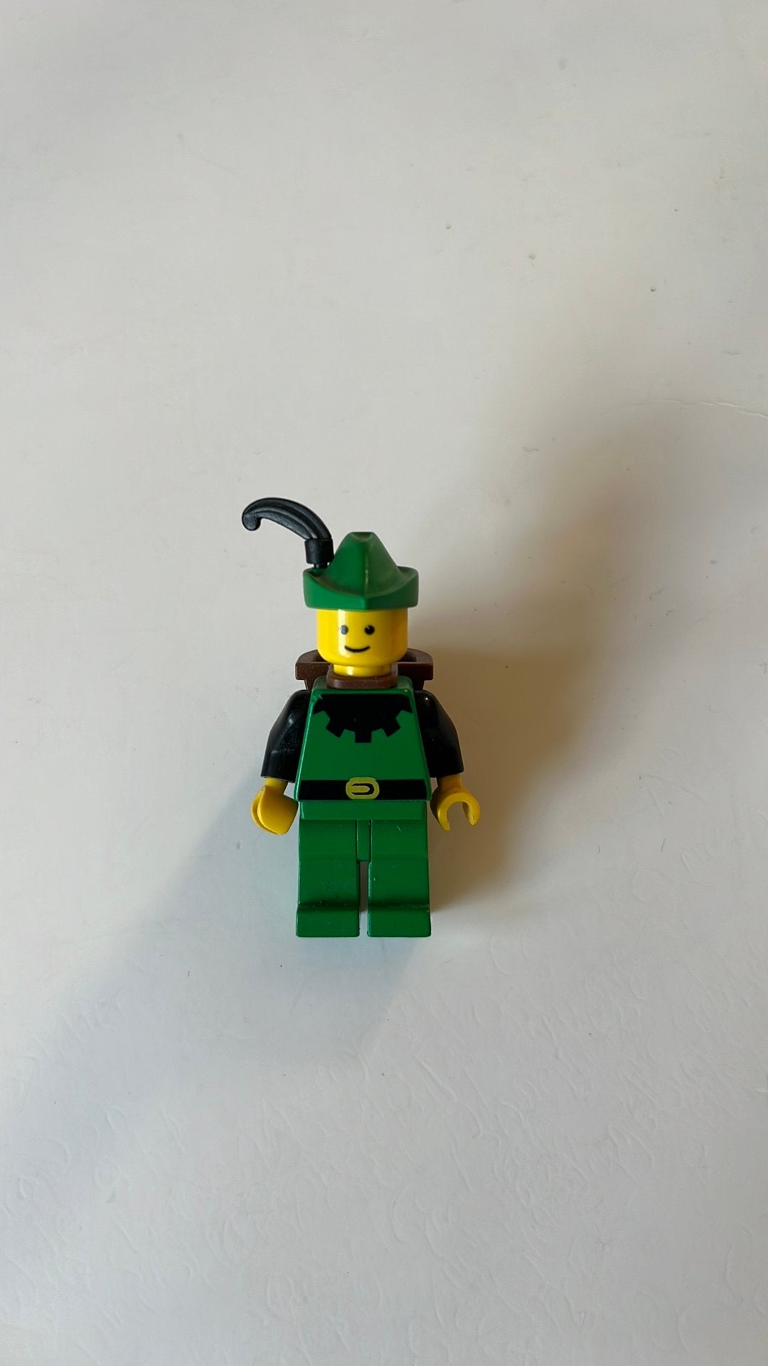 LEGO Minifiguur Castle Forestman zwarte veer, Kinderen en Baby's, Speelgoed | Duplo en Lego, Gebruikt, Lego, Ophalen of Verzenden