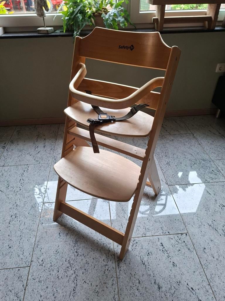 Kinderstoel gratis, Kinderen en Baby's, Kinderstoelen, Ophalen, Gebruikt, Meegroeistoel, Gordel(s)