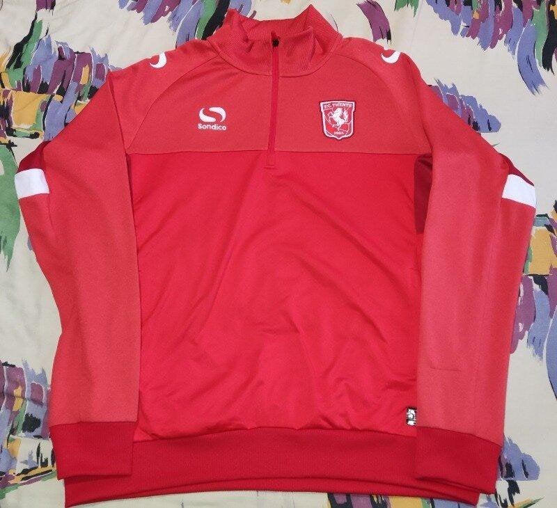 Sondico FC Twente Trainingstrui Rood Maat L, Maat 52/54 (L), Ophalen of Verzenden, Zo goed als nieuw, Voetbal