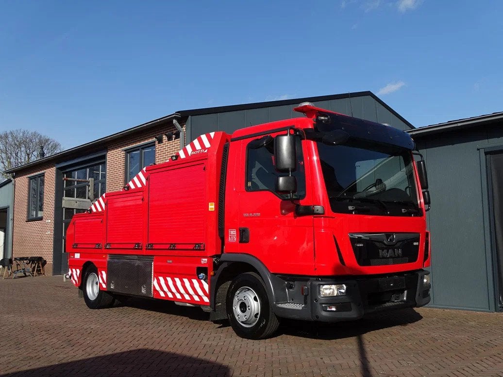 MAN TGL 8.220 8.220 TowTruck Abschlepwagen Takelwagen Botti, Automaat, Achterwielaandrijving, Euro 6, MAN