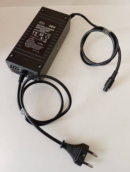 Oplader E - Step / Bike ( 42 V / 2 A ), Ophalen of Verzenden, Nieuw, Elektrische step (E-scooter), FN