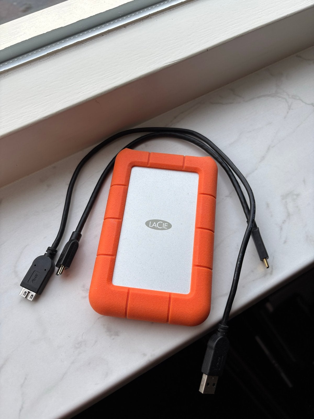 Lacie Externe Harde Schijf- Robuust en Draagbaar 2tb opslag, Gebruikt, Server, HDD, Ophalen of Verzenden