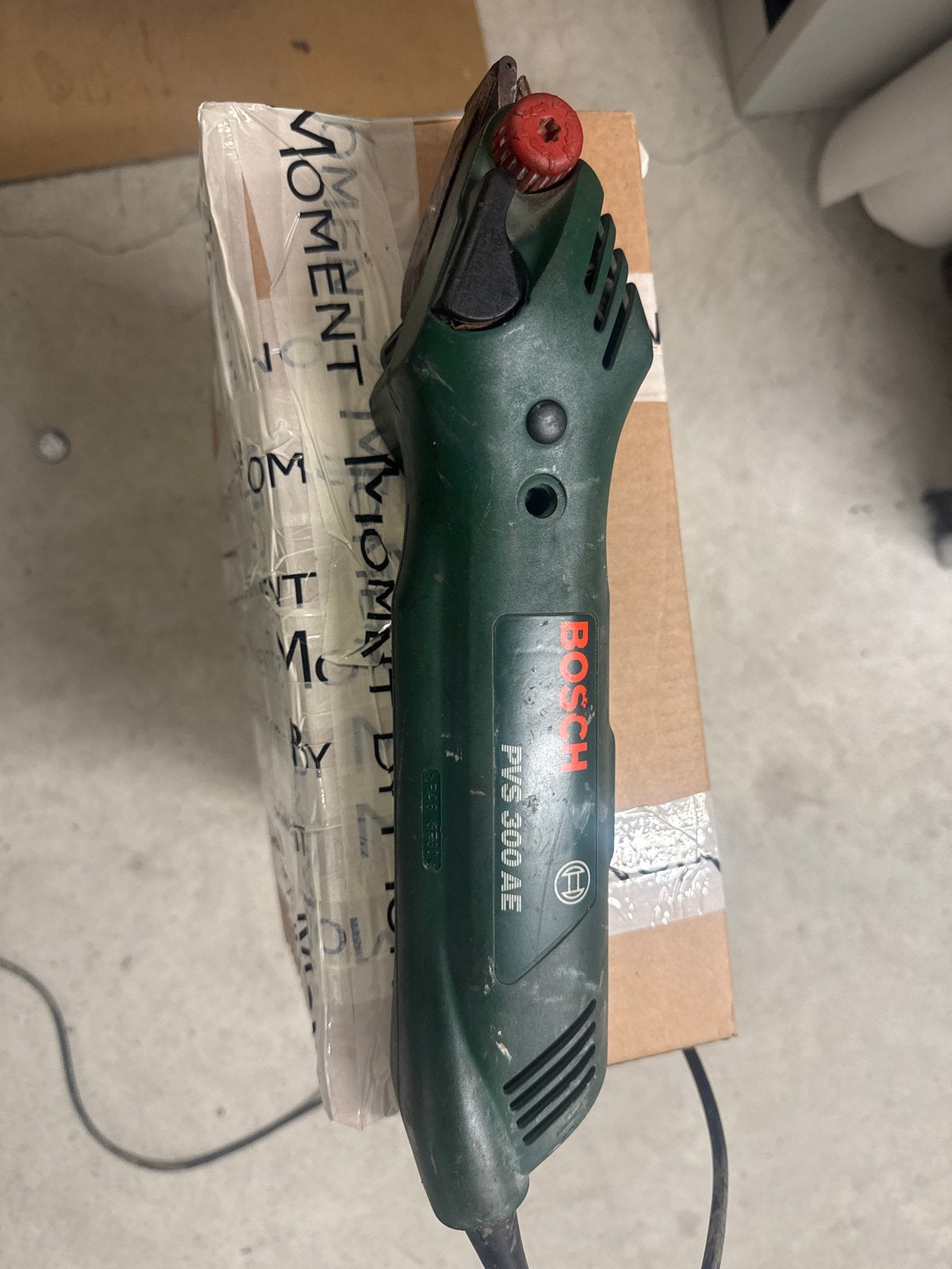 Bosch PVS 300 AE Bandschuurmachine - Gebruikt, Ophalen of Verzenden, Gebruikt, Minder dan 600 watt, Bandschuurmachine