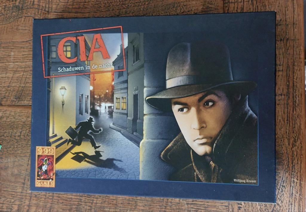 CIA schaduwen in de nacht 999 spel als nieuw, Ophalen of Verzenden, Zo goed als nieuw