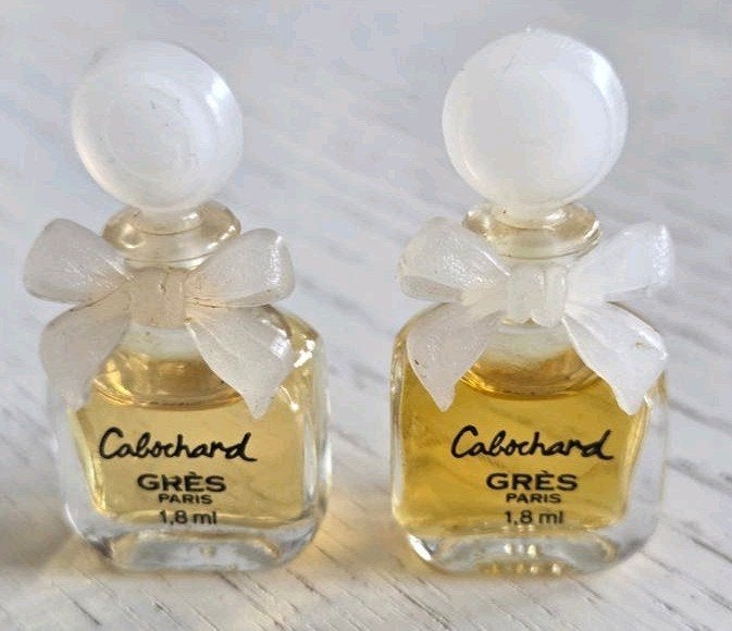2 Flesjes parfum Cabochard van Gres, Verzenden, Zo goed als nieuw, Miniatuur, Gevuld