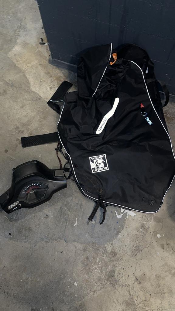 Vespa sprint 2024 onderdelen, Ophalen of Verzenden, Zo goed als nieuw, Benzine