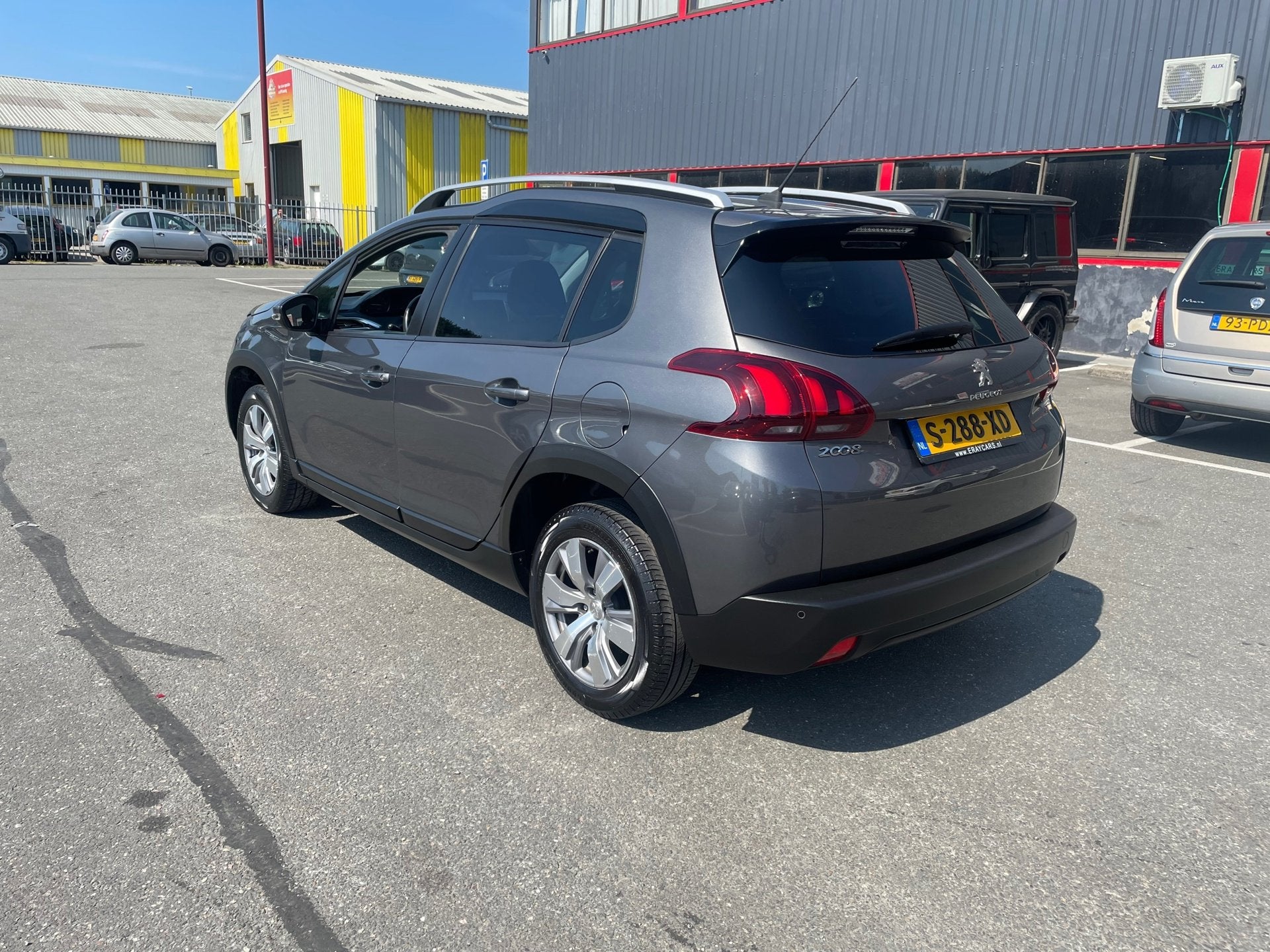 Peugeot 2008 1.2 PureTech Allure / LAGE KM / AIRCO /SP VLG /, Voorwielaandrijving, Stof, Gebruikt, Euro 6
