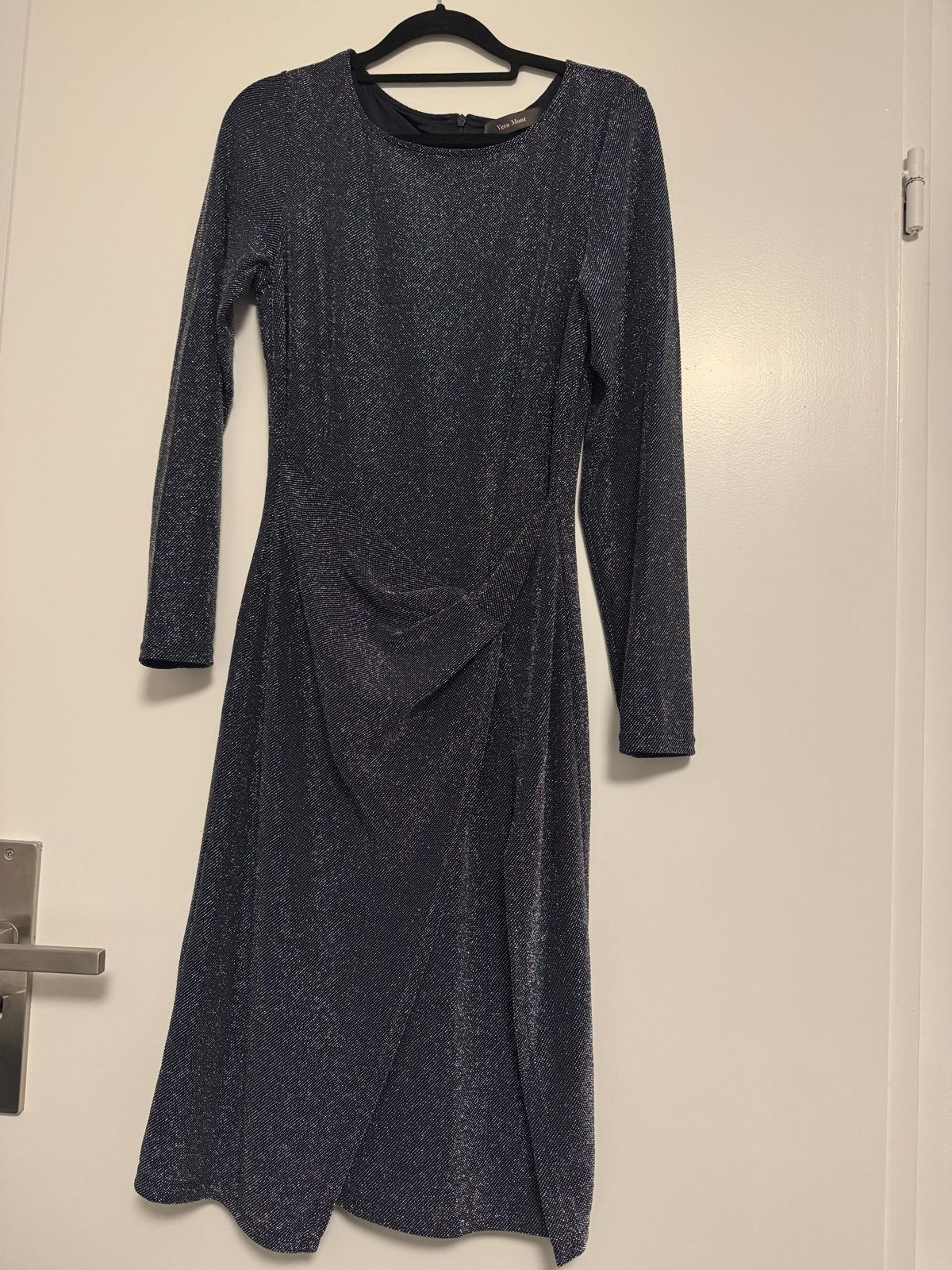 Vera Mont glitterjurk - Nieuw zonder prijskaartjes, Ophalen of Verzenden, Nieuw, Zwart