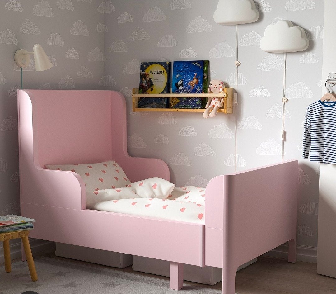 IKEA BUSUNGE meegroeibed - Roze, Gebruikt, 70 tot 85 cm, Ophalen of Verzenden, Lattenbodem