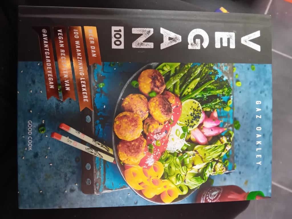 Vegan 100 - Meer dan 100 waanzinnig lekkere vegan recepten, Gaz Oakley, Gezond koken, Zo goed als nieuw, Overige gebieden