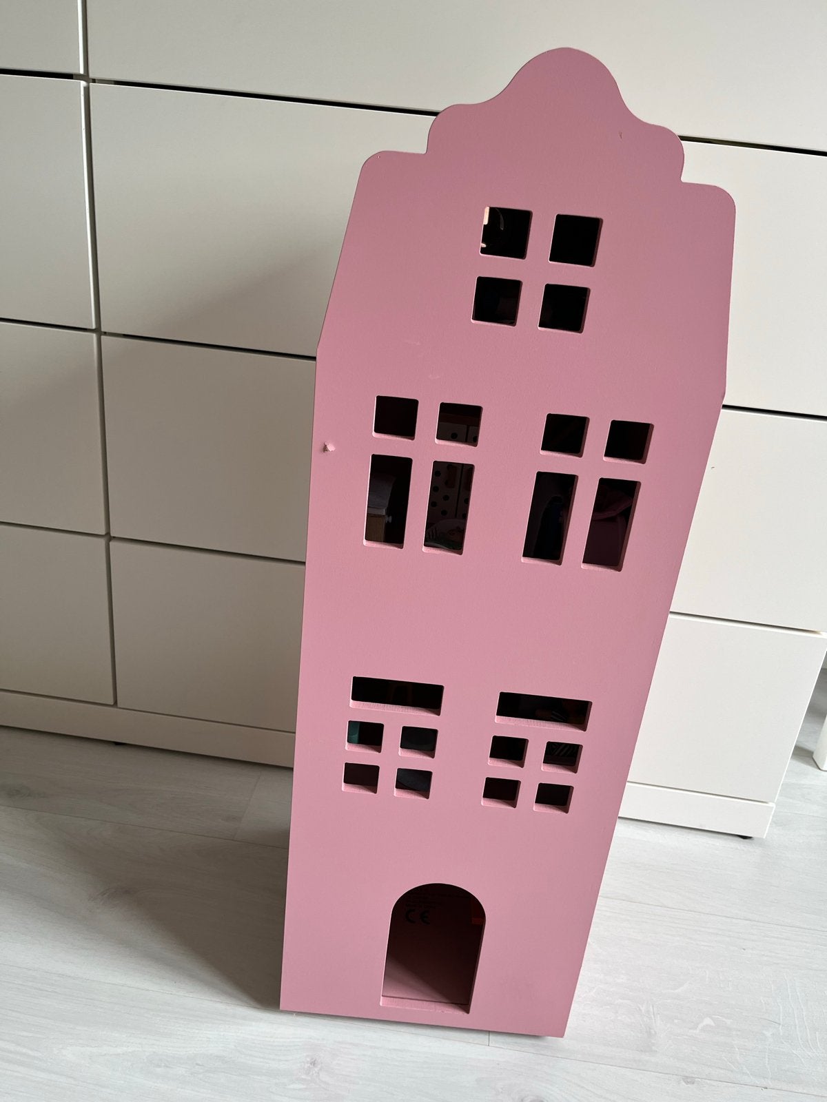 Roze Houten HEMA Poppenhuis met Meubels en Poppen, Kinderen en Baby's, Speelgoed | Poppenhuizen, Zo goed als nieuw, Poppenhuis