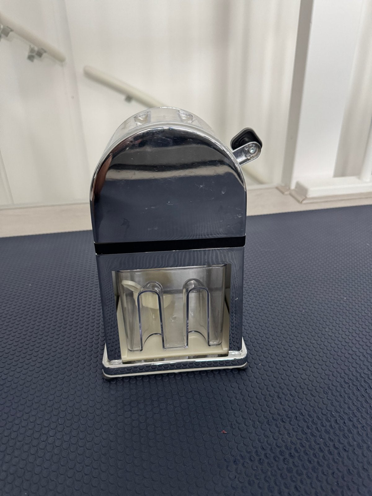 Handmatige IJsschaaf / Ice Crusher, Zilver, Ophalen of Verzenden, Metaal, Overige typen