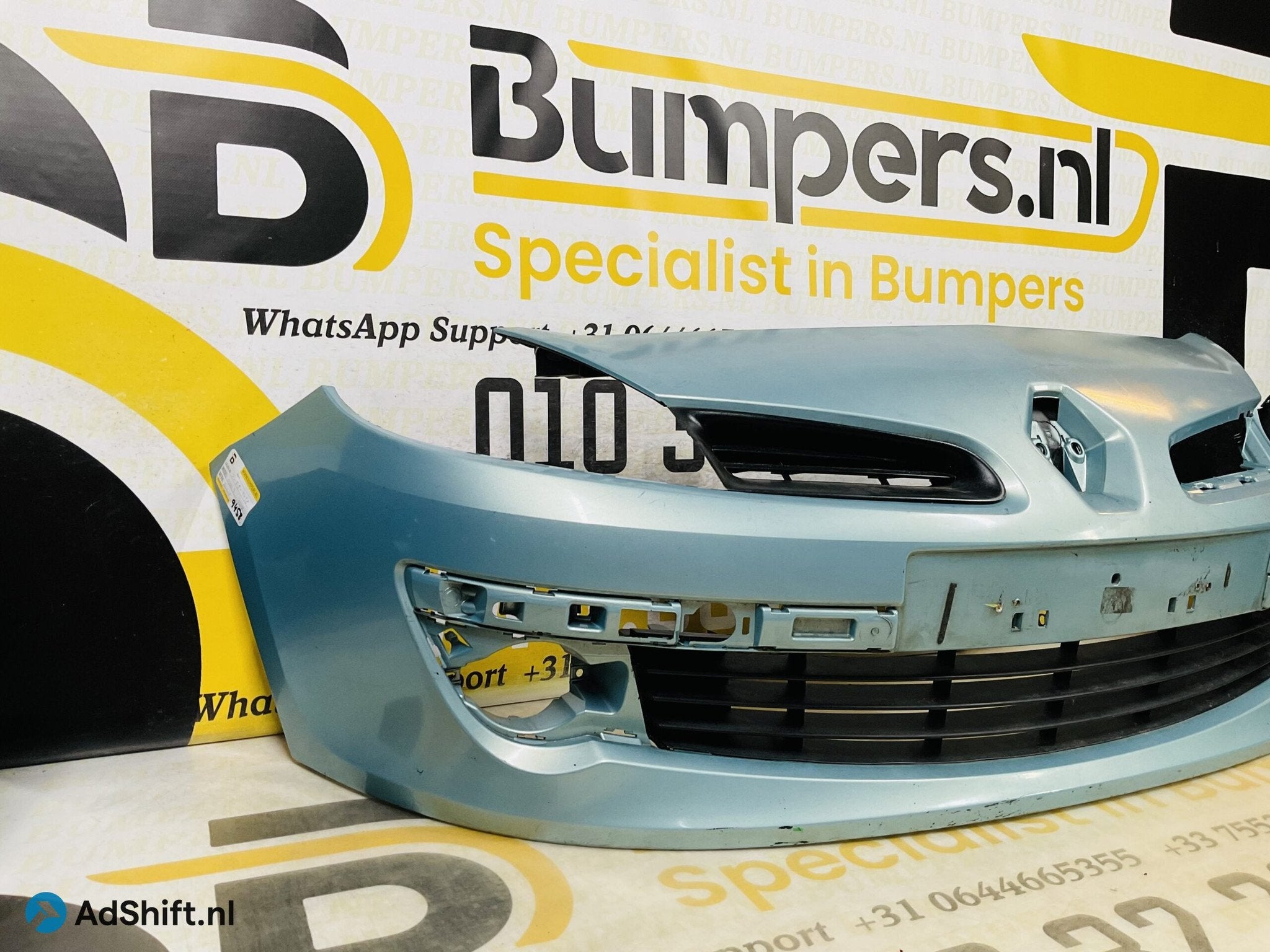 BUMPER Renault Clio 3 2005-2008 VOORBUMPER 2-F8-9458z, Auto-onderdelen, Bumper