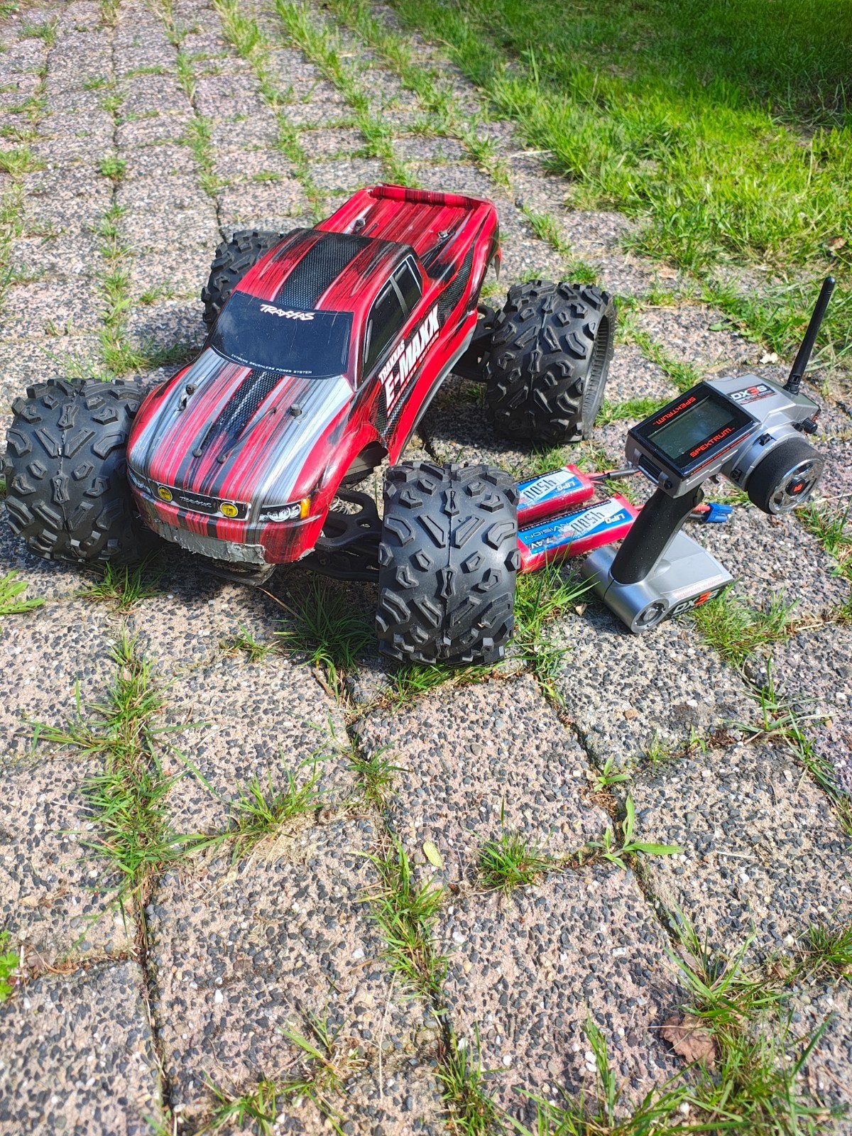 Traxxas E-Maxx (met veel upgrades en lipo's), Ophalen, Gebruikt, Overige schalen, Auto offroad