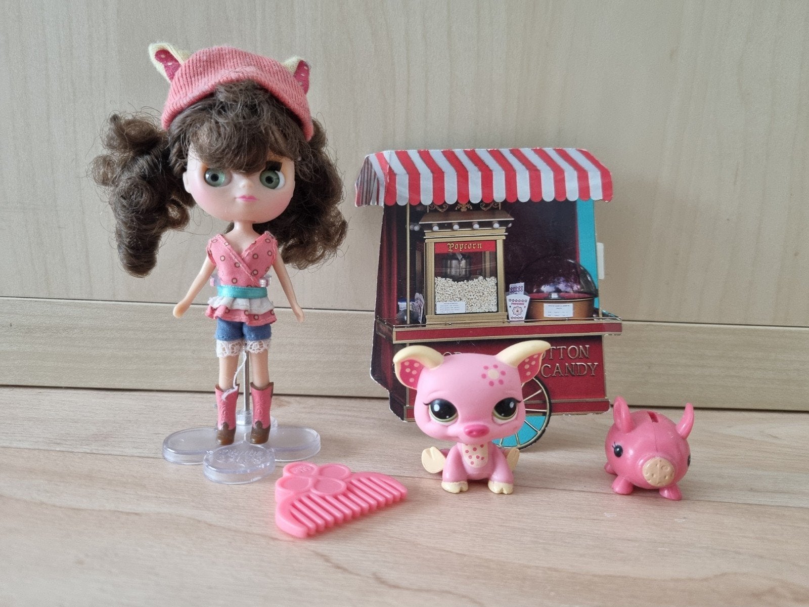 Blyte loves Littlest Pet Shop: Rides & Suprises #B12 #1858, Verzamelen, Ophalen of Verzenden, Gebruikt