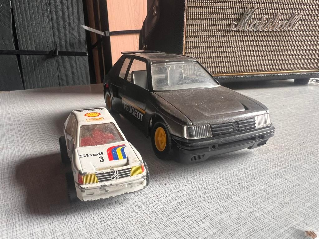 2x peugeot 205 schaalmodellen Darda, Hobby en Vrije tijd, Modelauto's | 1:24, Ophalen of Verzenden, Gebruikt, Overige merken