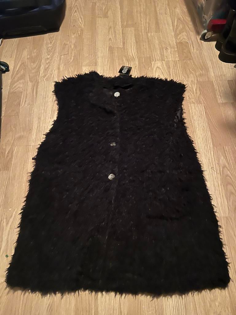Zwarte bodywarmer met pluis bont - Maat 44, Ophalen of Verzenden, Zo goed als nieuw, Maat 42/44 (L), Zwart