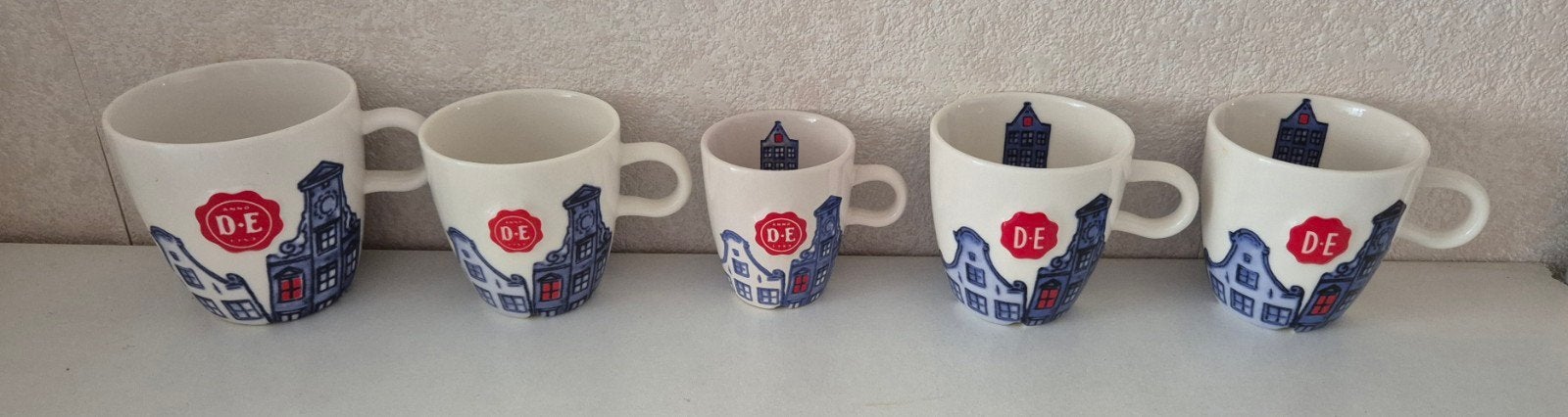 Douwe Egberts bekers grachtpand, Huis en Inrichting, Keuken | Servies, Ophalen of Verzenden, Gebruikt, Porselein