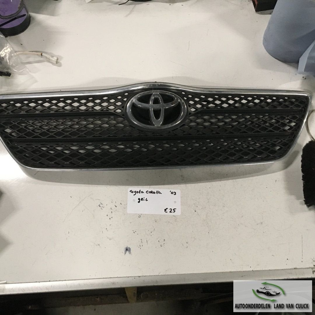 Toyota Carolla 2003 Grille, Gebruikt, -, -, Ophalen of Verzenden
