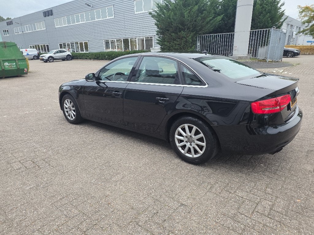 Audi A4 1.8 TFSI (125 kW / 170 PK) Automaat 2012 – Zwart, Auto's, Zwart, 4 cilinders, Overige bekleding, Zwart