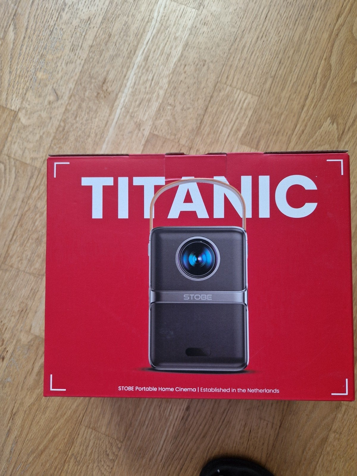 Stobe Titanic Draagbare Bioscoop Projector - HD (720p), HD (720), LED, Ophalen of Verzenden, Zo goed als nieuw