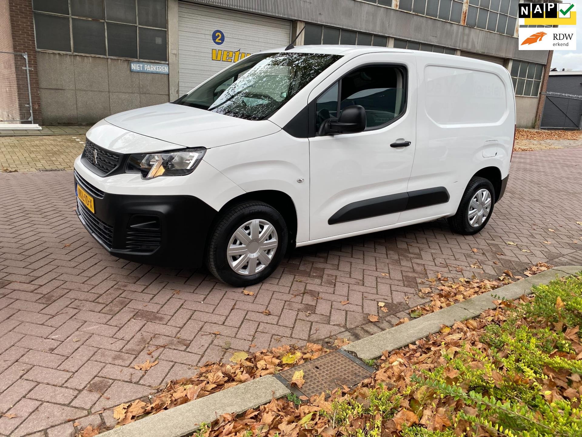 Peugeot Partner 1.5 BlueHDI Pro * 2021 * Euro6 * 135.823 KM, Auto's, Bestelauto's, Voorwielaandrijving, Gebruikt, 4 cilinders