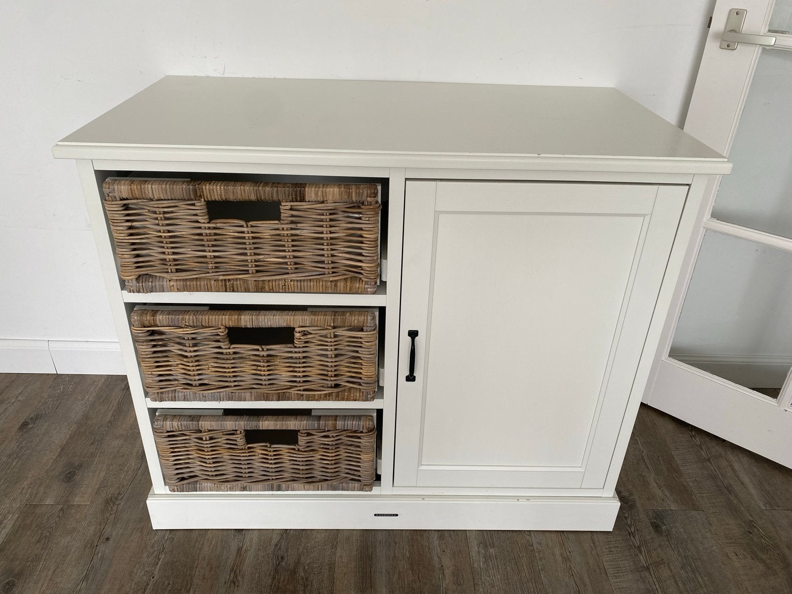 Wit commode van kidsmil met rieten manden en kastje, Ophalen, Gebruikt, 100 tot 150 cm, Met lade(s)