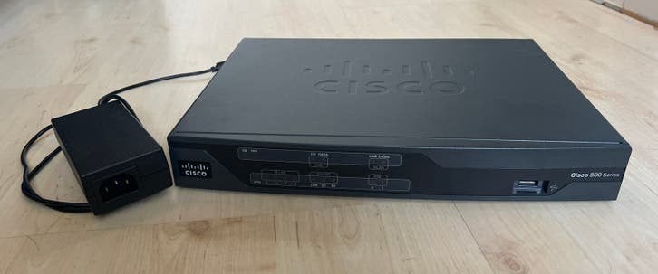 Cisco 880 Series Router - Model Cisco 888, Ophalen of Verzenden, Zo goed als nieuw, Router