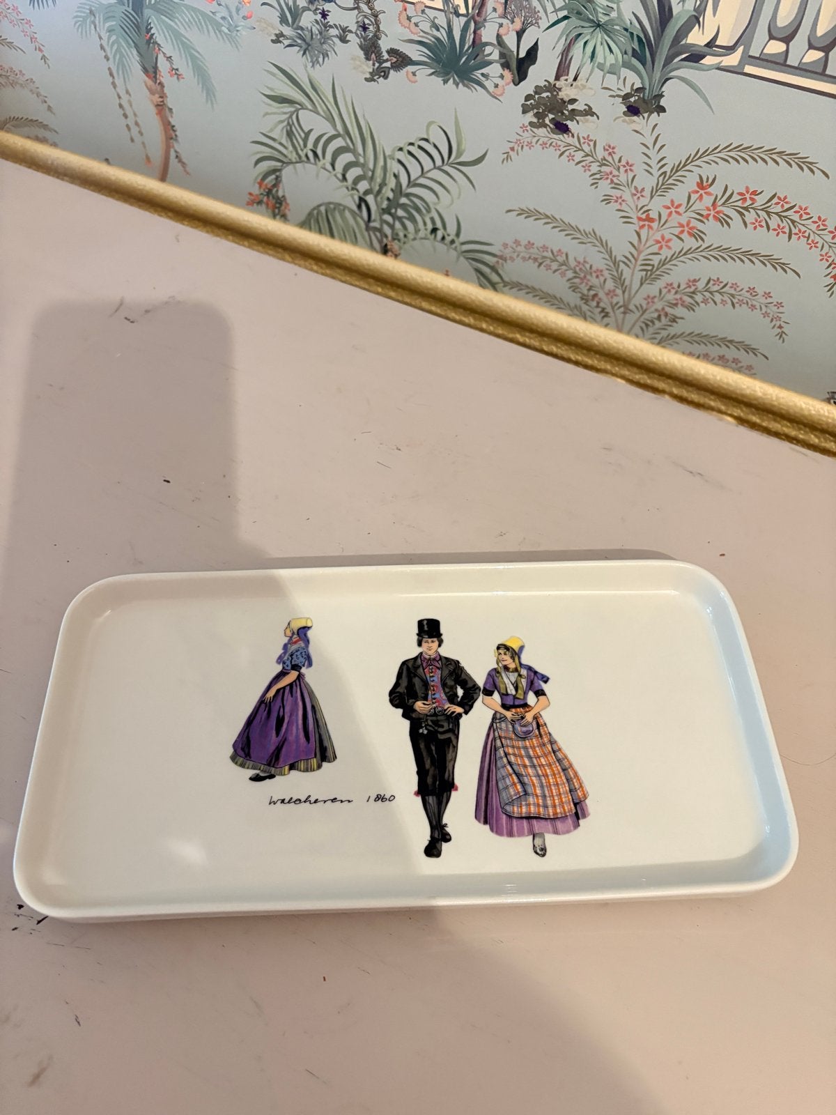 Villeroy & Boch Burgherdragt Walcheren 1860 Serveerschaal, Antiek en Kunst, Ophalen of Verzenden