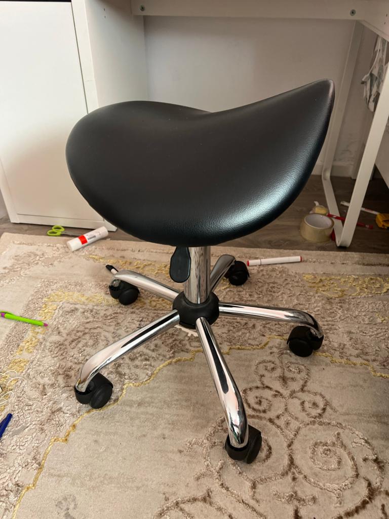 Zadelkruk met wielen - Zwart, Gebruikt, Zwart, Ophalen of Verzenden, Bureaukruk