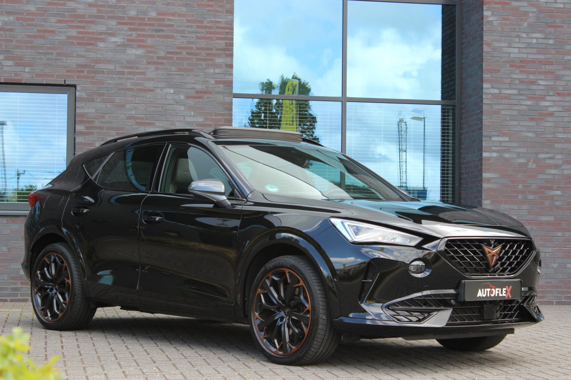 CUPRA Formentor 1.4 e-Hybrid VZ Black Edition, Gebruikt, Zwart, 4 cilinders, Hybride Elektrisch/Benzine