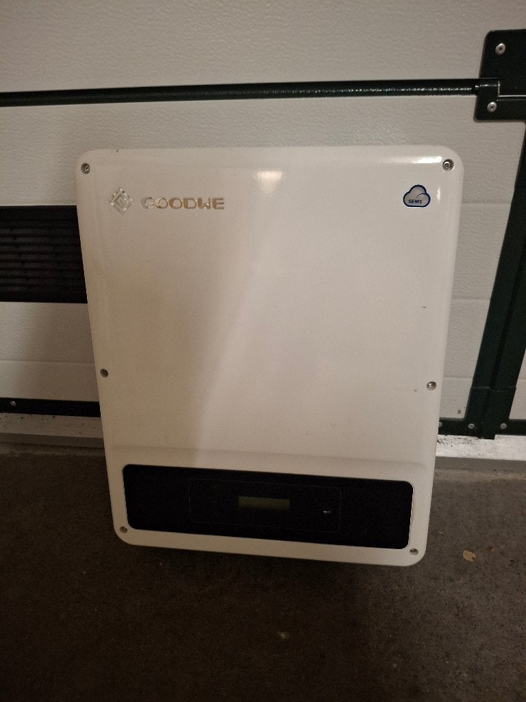 GoodWe 5000 omvormer voor zonnepanelen, Ophalen, Gebruikt, Compleet systeem, 200 wattpiek of meer