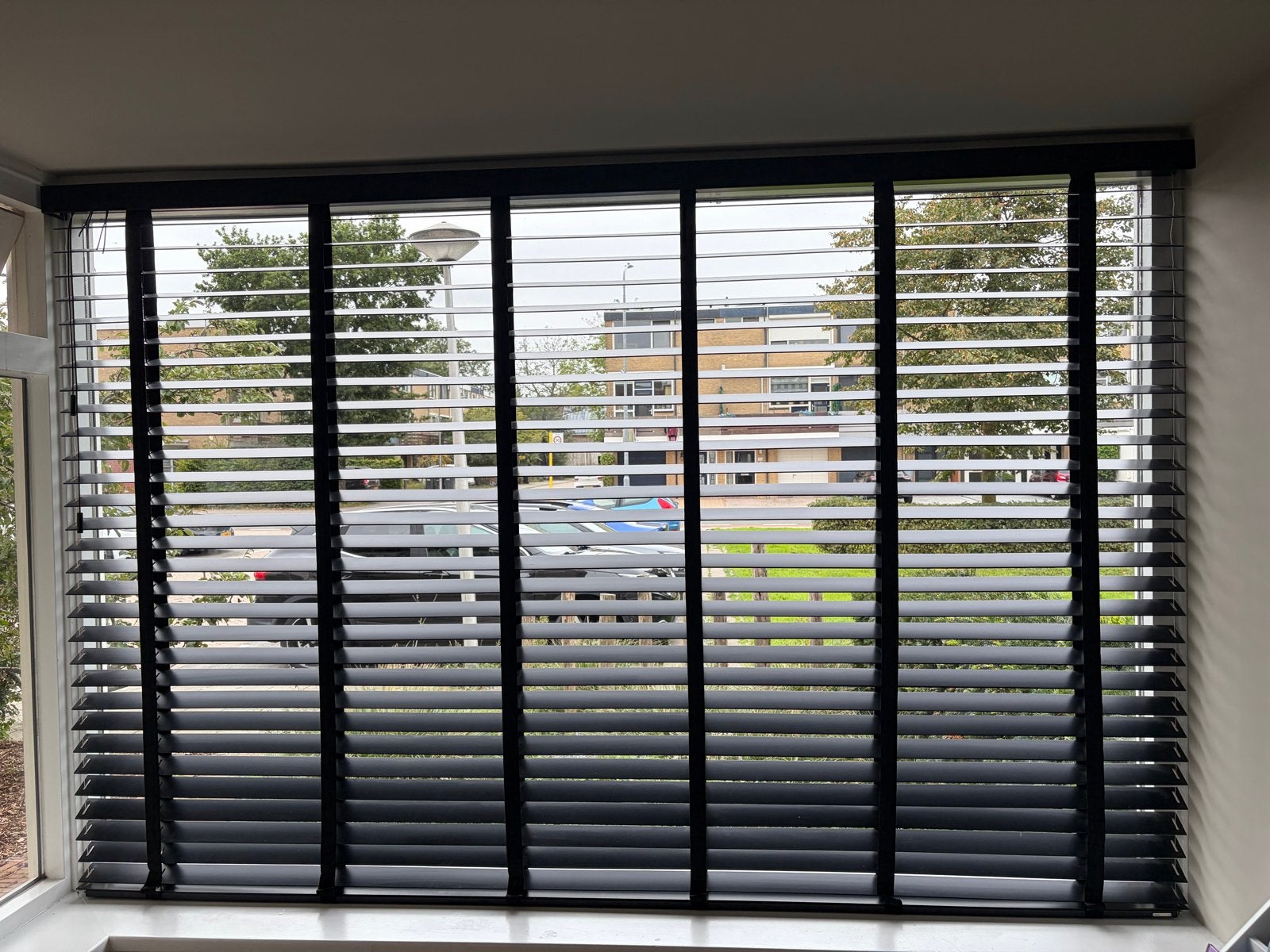 Zwarte houten jaloezieën, Ophalen, Gebruikt, Overige merken, Zwart