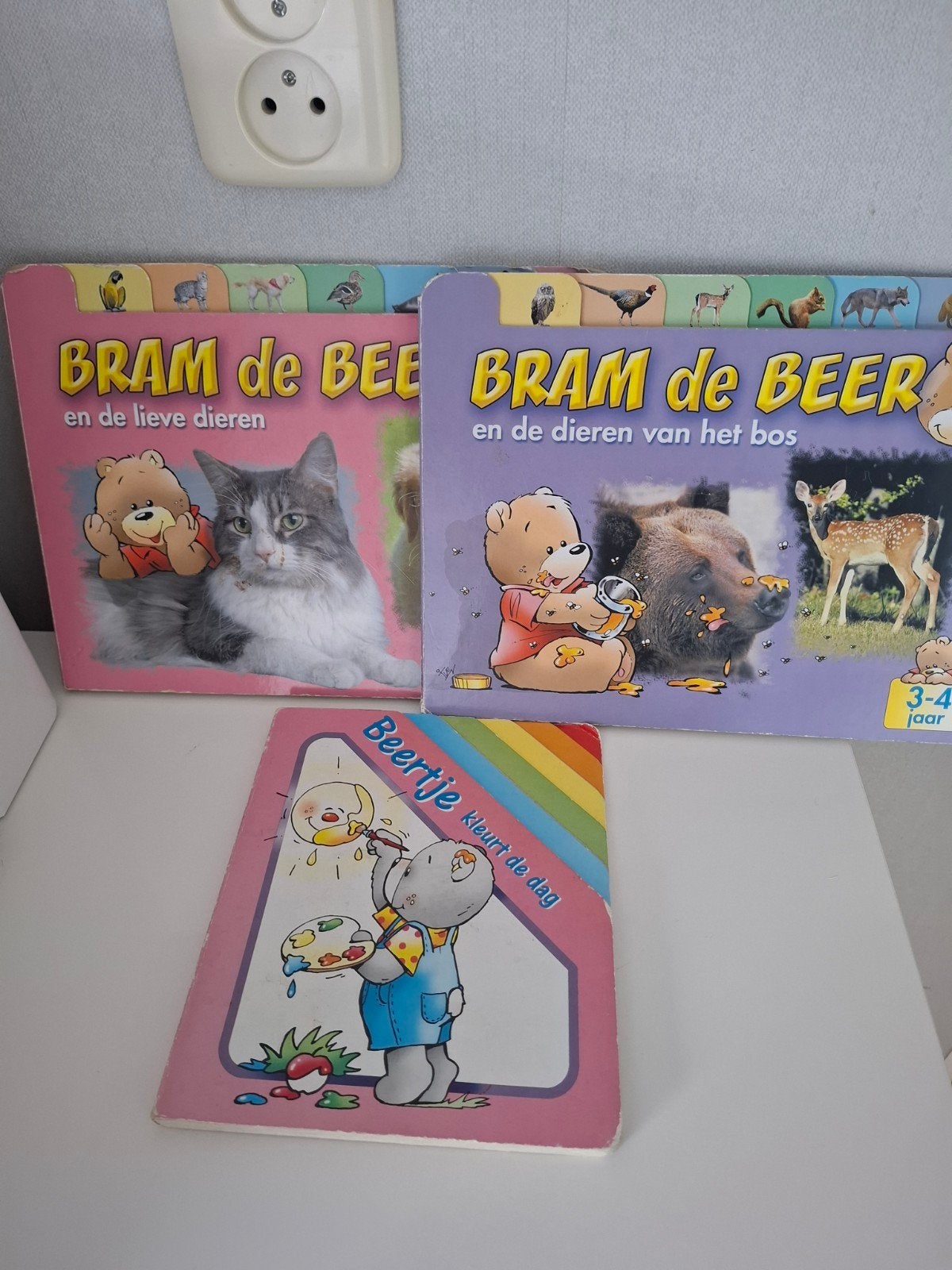 3 kinderboekjes: Bram de Beer en Beertje kleurt de dag, Ophalen