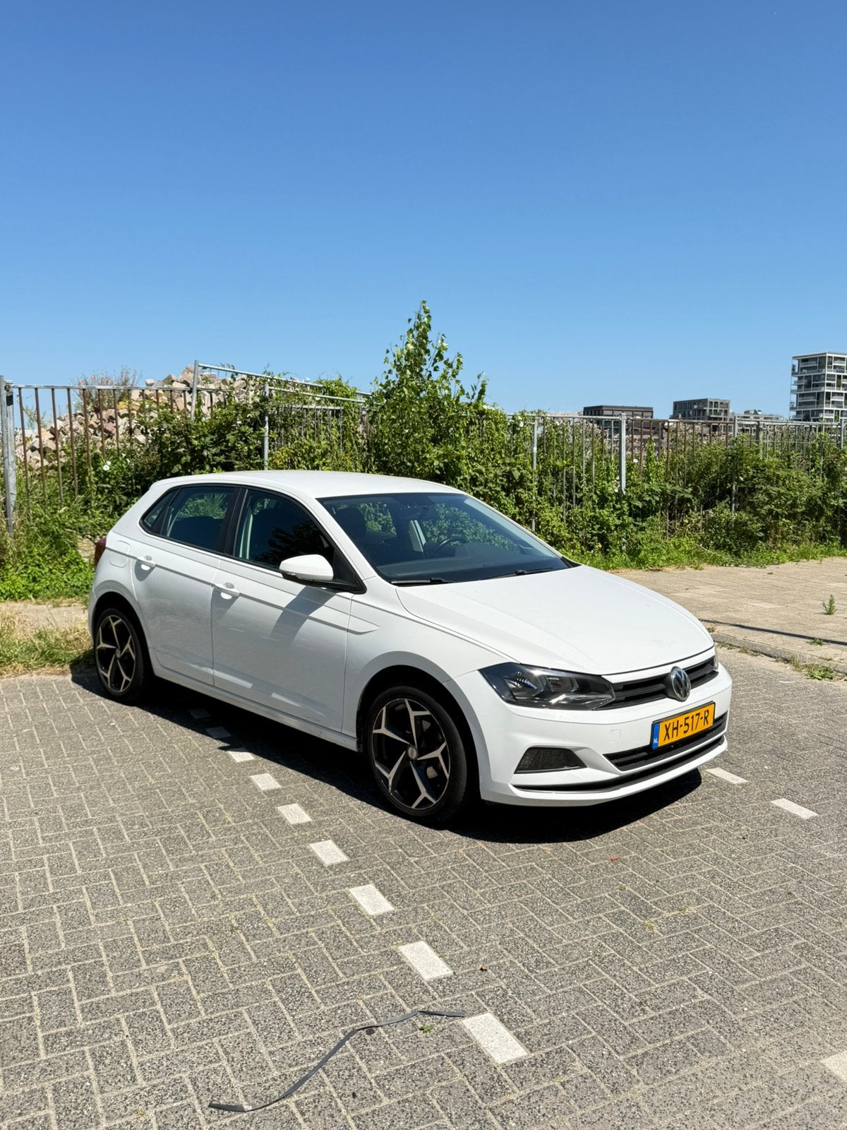 Volkswagen Polo 1.0 2018, 1005 kg, Stof, 40 €/maand, Zwart